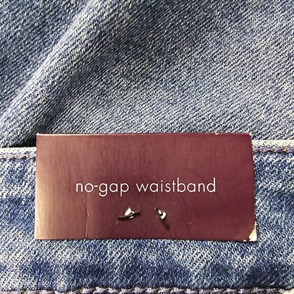 Women's High-Waisted Bermuda Jean Shorts | Ava & Viv | 24 - Picture 7 of 10